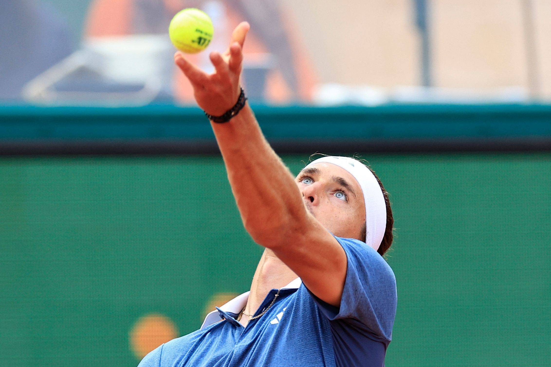 欧洲网球队鏖战日本网球队，兹维列夫送出助攻的简单介绍