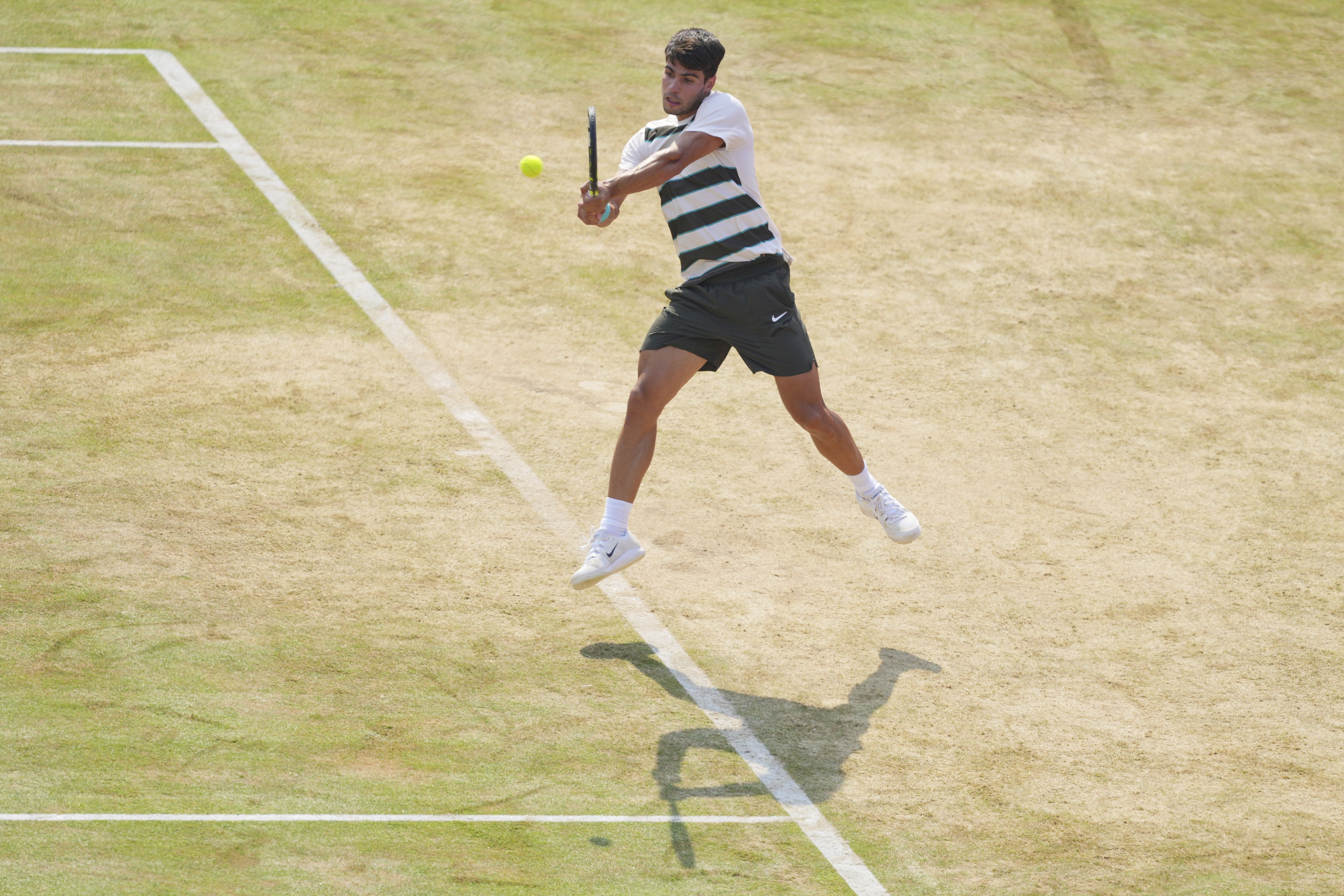 德国网球队险胜日本网球队,阿尔卡拉斯统治全场 德国网球队险胜日本网球队,阿尔卡拉斯统治全场