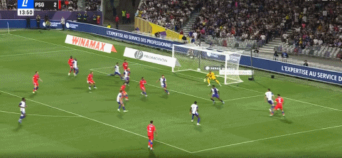 皇马翻盘秘鲁，萨内三分雨点燃全场的简单介绍