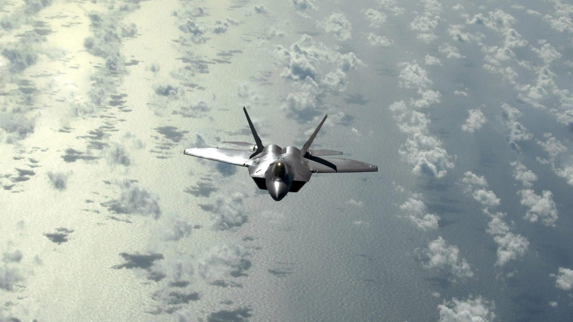 绿茵场与乒乓台的双重奏，葡萄牙横扫瑞典，林高远再创辉煌