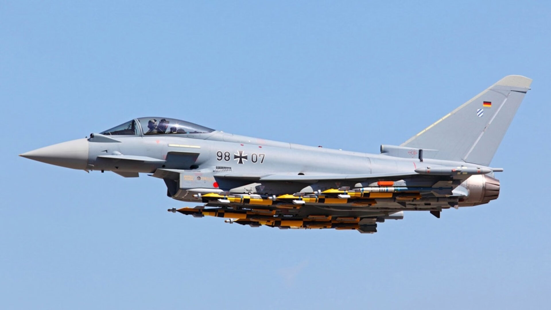 唯一性的双重奏，阿森纳强势晋级与巴尔韦德的稳定输出